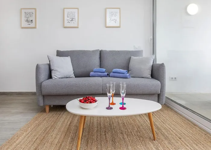 公寓 Garbi Salions By Interhome